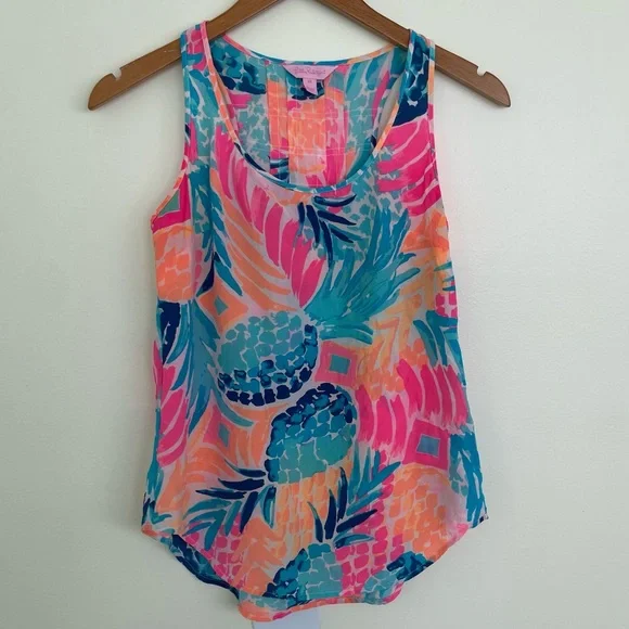 Lilly Pulitzer Alyssa Pineapple Print 100% Silk Tank Top XS Pink Blue Orange - Picture 3 of 9